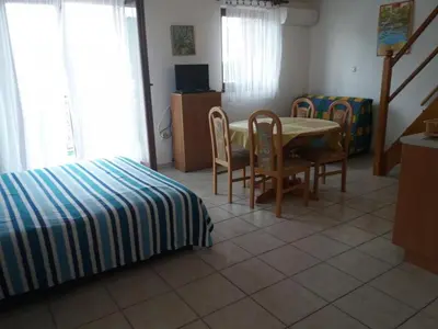 Krevet ili kreveti u jedinici u objektu Apartments by the sea Grebastica, Sibenik - 14476