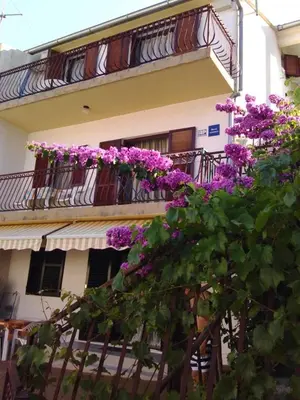 Balkon ili terasa u objektu Apartments by the sea Grebastica, Sibenik - 14476