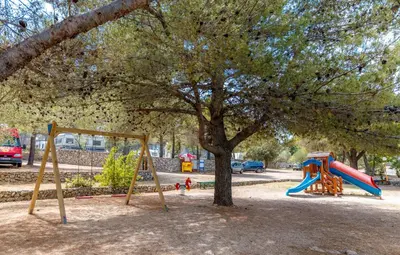 Dječje igralište u objektu Victoria Mobilehome Jezera Village Holiday Resort