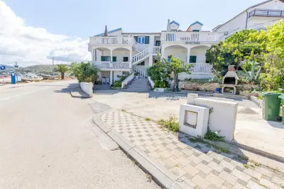 Zgrada u kojoj se nalazi apartman