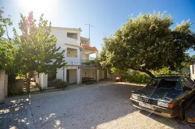 Zgrada u kojoj se nalazi apartman