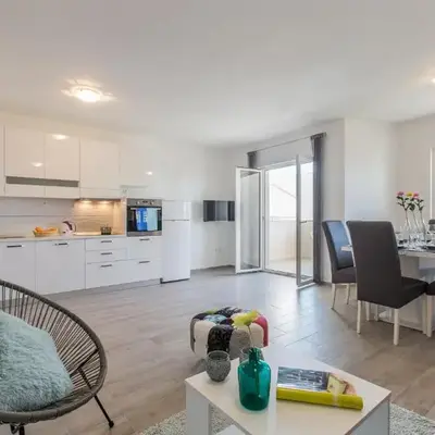 Quiet Family Apartments 30m from Beach Rogoznica Maiv Residence Zatoglav