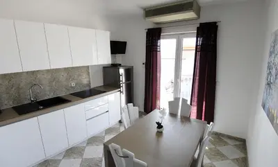 Kuhinja ili čajna kuhinja u objektu Apartments Silvija