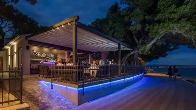 Bazen u objektu Hotel Villa Radin ili u blizini