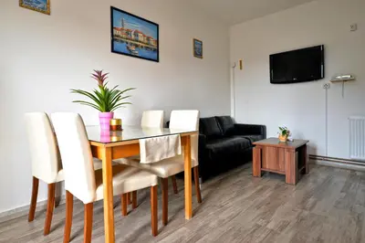 TV i/ili zabavni centar u objektu Apartments Goranka