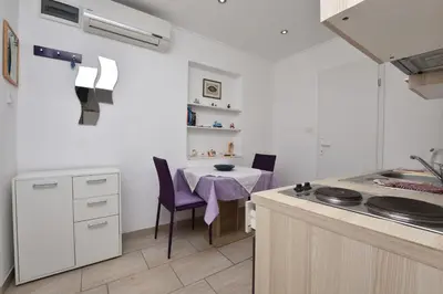 Kuhinja ili čajna kuhinja u objektu Apartments Dragica