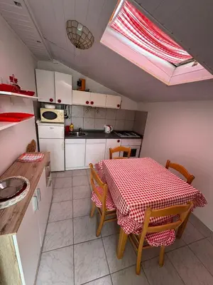 Kuhinja ili čajna kuhinja u objektu Apartment Slavio