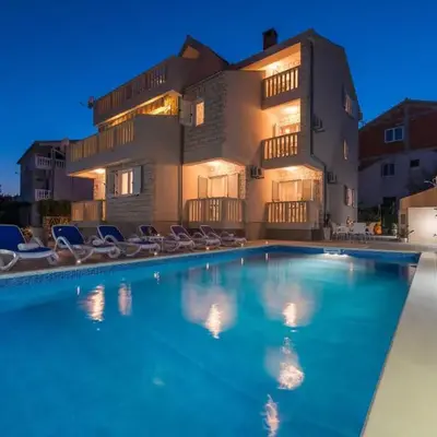 Apartments Pralija