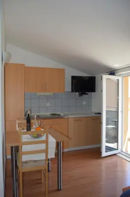 Kuhinja ili čajna kuhinja u objektu Apartman Latin 1