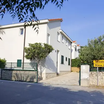Apartments by the sea Razanj
