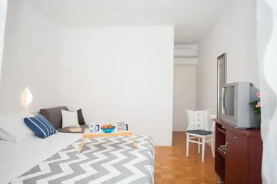 TV i/ili zabavni centar u objektu Hana Home - Apartments Tisno