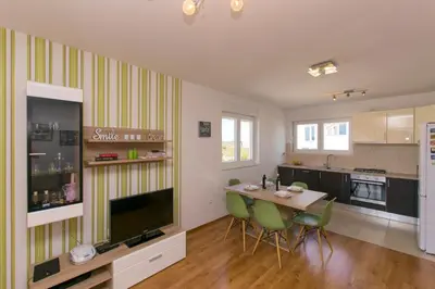 Kuhinja ili čajna kuhinja u objektu Apartment Marieta