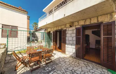 Balkon ili terasa u objektu Three-Bedroom Holiday Home In Rogoznica