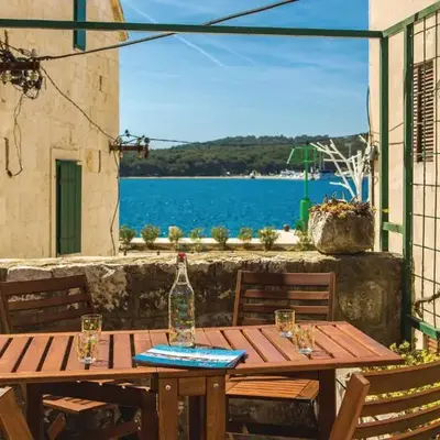 Three-Bedroom Holiday Home In Rogoznica