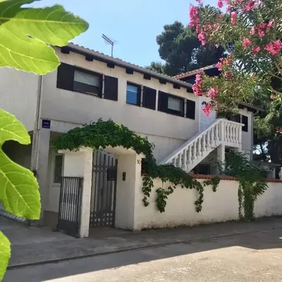 Apartments with parking space Vodice - 14835