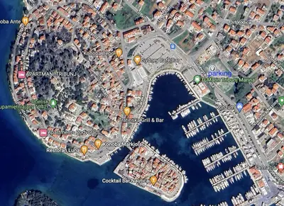 Pogled na grad 'Tribunj' ili pogled na grad iz apartmana