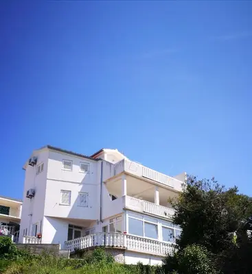 Zgrada u kojoj se nalazi apartman