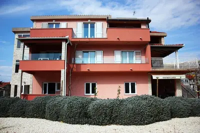 Zgrada u kojoj se nalazi apartman