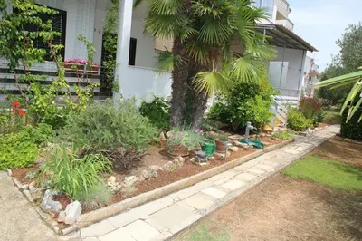 Vrt u objektu Apartments Araz
