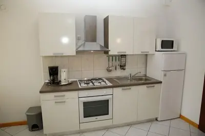 Kuhinja ili čajna kuhinja u objektu Apartments Araz