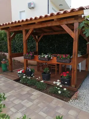 Vrt u objektu Apartment Ninić
