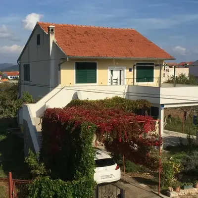 Mia Apartman