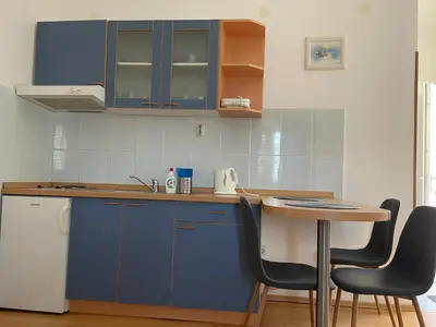 Kuhinja ili čajna kuhinja u objektu Branka Murter