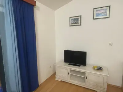 TV i/ili zabavni centar u objektu Branka Murter