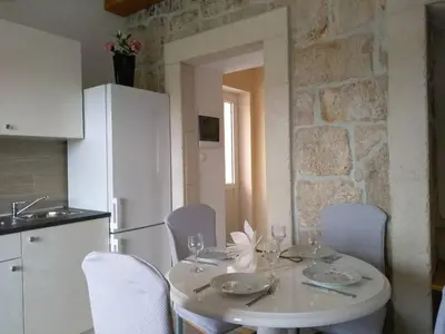 Kuhinja ili čajna kuhinja u objektu Apartment Nada