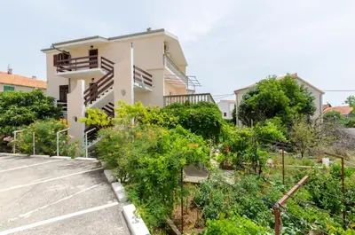 Vrt u objektu Apartment Damir