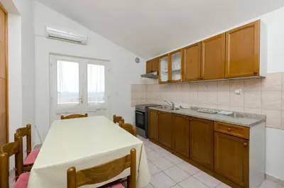 Kuhinja ili čajna kuhinja u objektu Apartment Damir