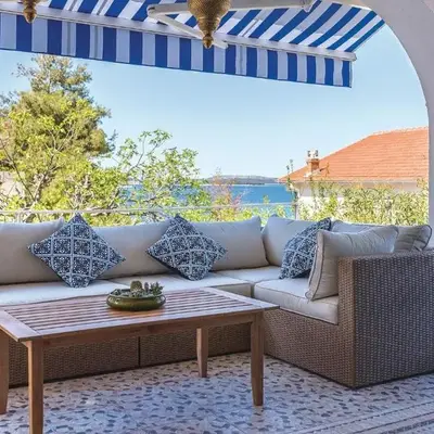 Three-Bedroom Holiday Home In Zaboric