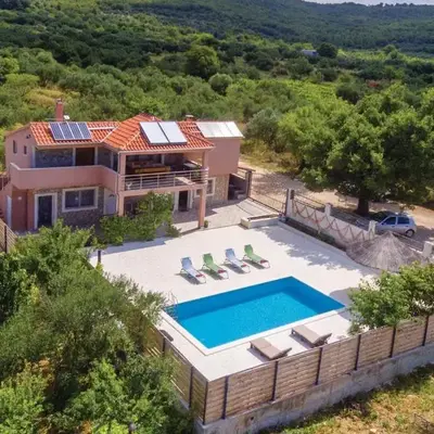 Four-Bedroom Holiday Home In Tribunj