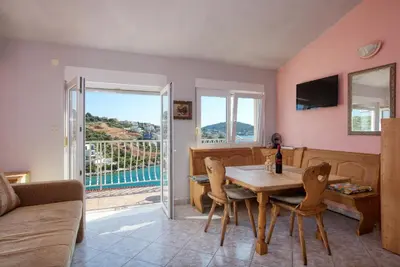 TV i/ili zabavni centar u objektu Apartments by the sea Cove Kalebova Luka, Rogoznica - 13804