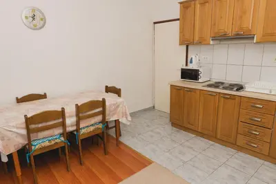 Tlocrt objekta Family friendly seaside apartments Grebastica, Sibenik - 15170