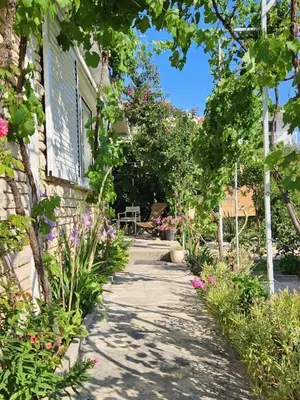 Vrt u objektu Apartments with parking space Vodice - 15228