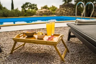 Pića u objektu Holiday Estate 