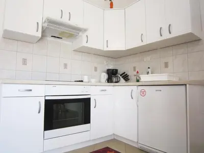 Kuhinja ili čajna kuhinja u objektu Apartments Jadran