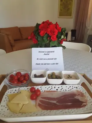 Hrana u apartmanu ili u blizini
