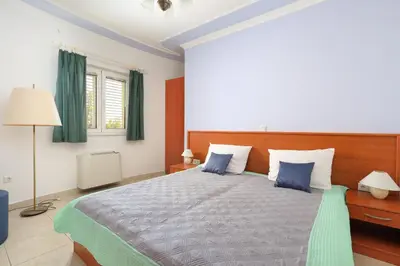 Krevet ili kreveti u jedinici u objektu Apartment Brodarica 15270c