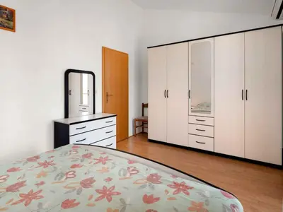 Krevet ili kreveti u jedinici u objektu Apartments Maretic Brodarica Center