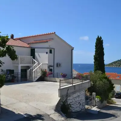 Holiday Apartments Lučić - Feels like Home