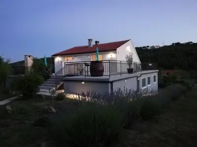 Zgrada u kojoj se nalazi apartman