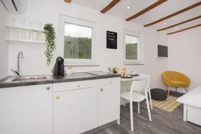 Kuhinja ili čajna kuhinja u objektu Studio Apartment Škatula