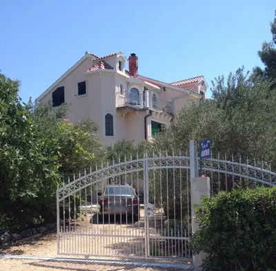 Zgrada u kojoj se nalazi apartman