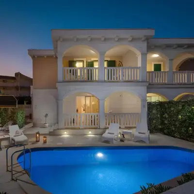 Villa Authentica with Heated Pool