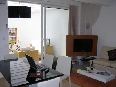 TV i/ili zabavni centar u objektu Harbor terrace - two bedroom apartment