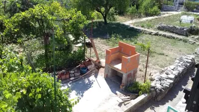 Vrt u objektu Iva
