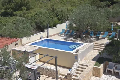 Bazen u objektu Villa Luger Gartenapartment ili u blizini