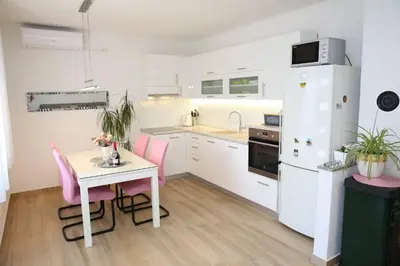 Kuhinja ili čajna kuhinja u objektu Apartman Anđela